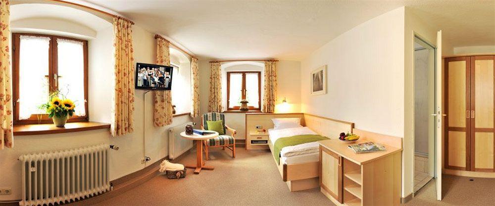 Gaestehaus Enzianhof Garni Oberammergau